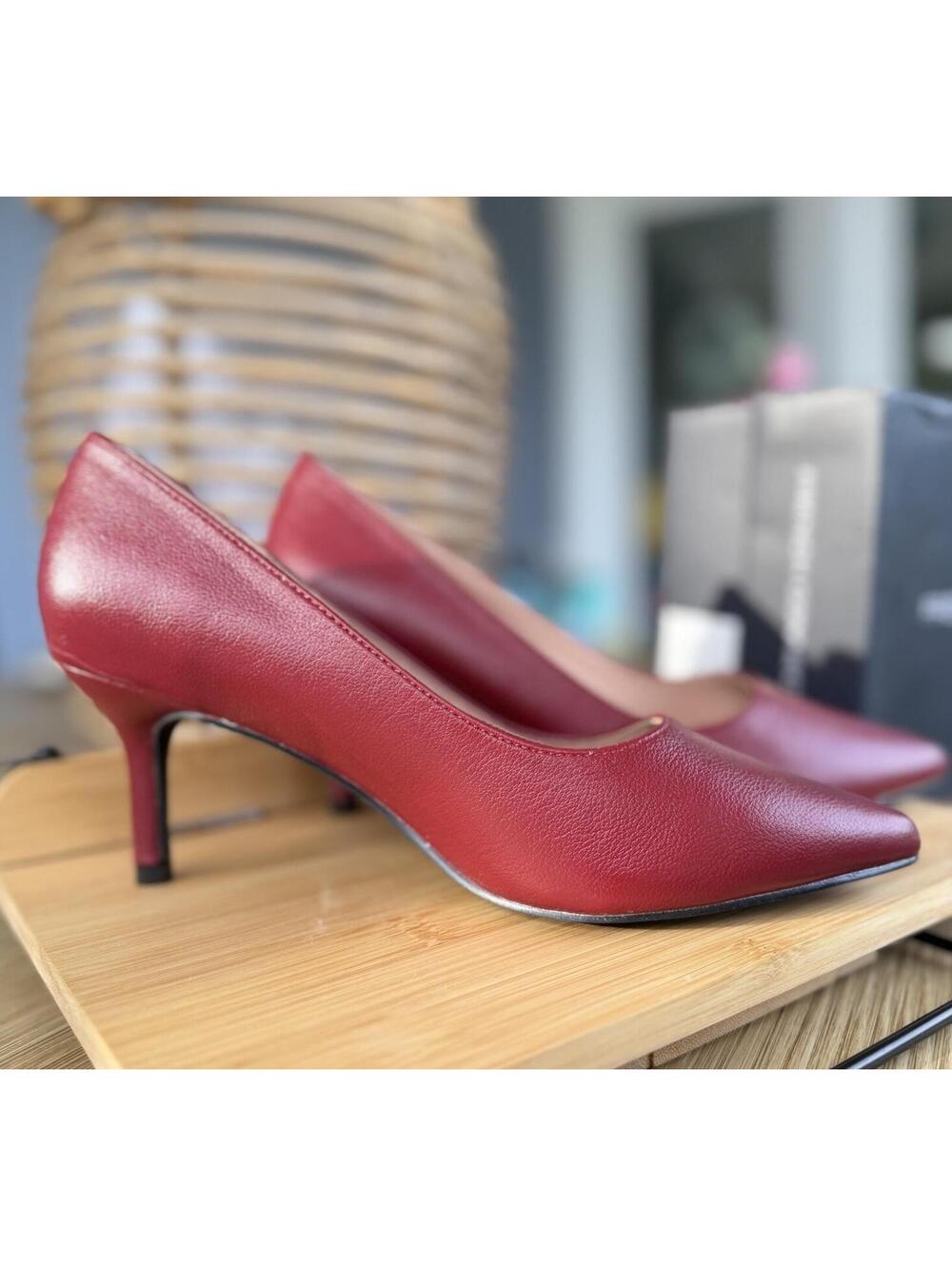 French Connection Kate Pump Burgundy Red Pointed Toe Stiletto Heels US 6 NIB